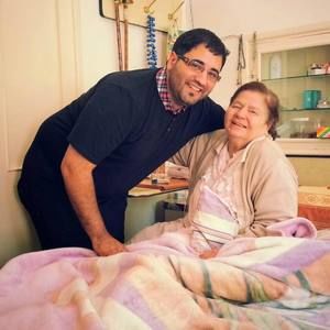 Meet your Posher, Hareth